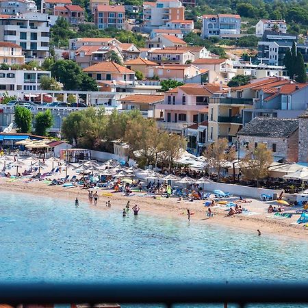 Luxury Apartments Azalea Примоштен Екстер'єр фото