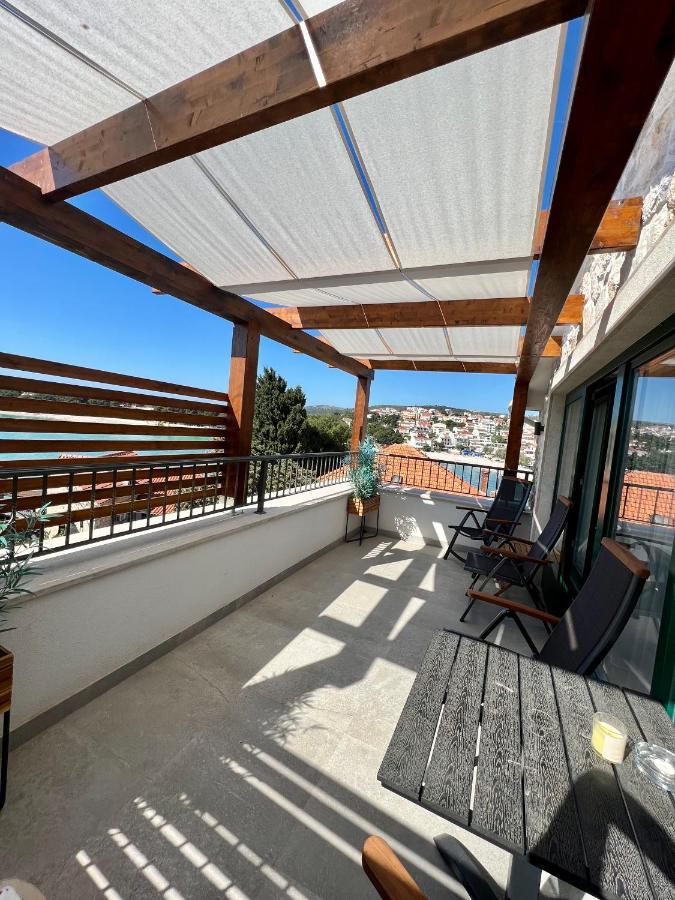 Luxury Apartments Azalea Примоштен Екстер'єр фото