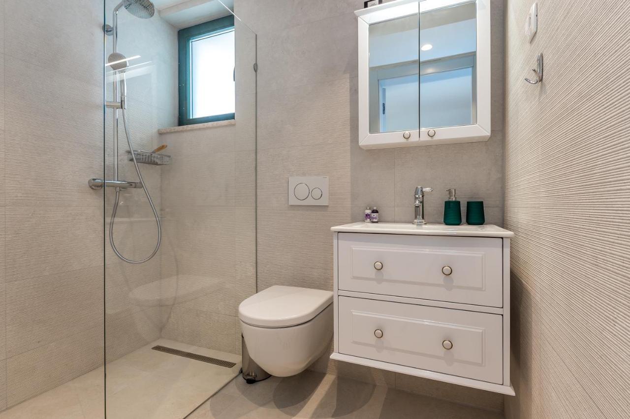 Luxury Apartments Azalea Примоштен Екстер'єр фото